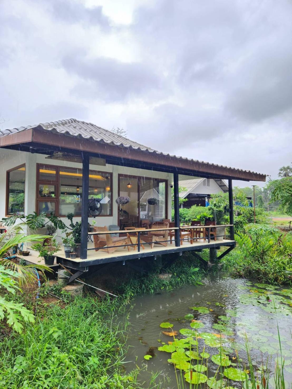 The Duck Cafe And Resort Trat Eksteriør bilde