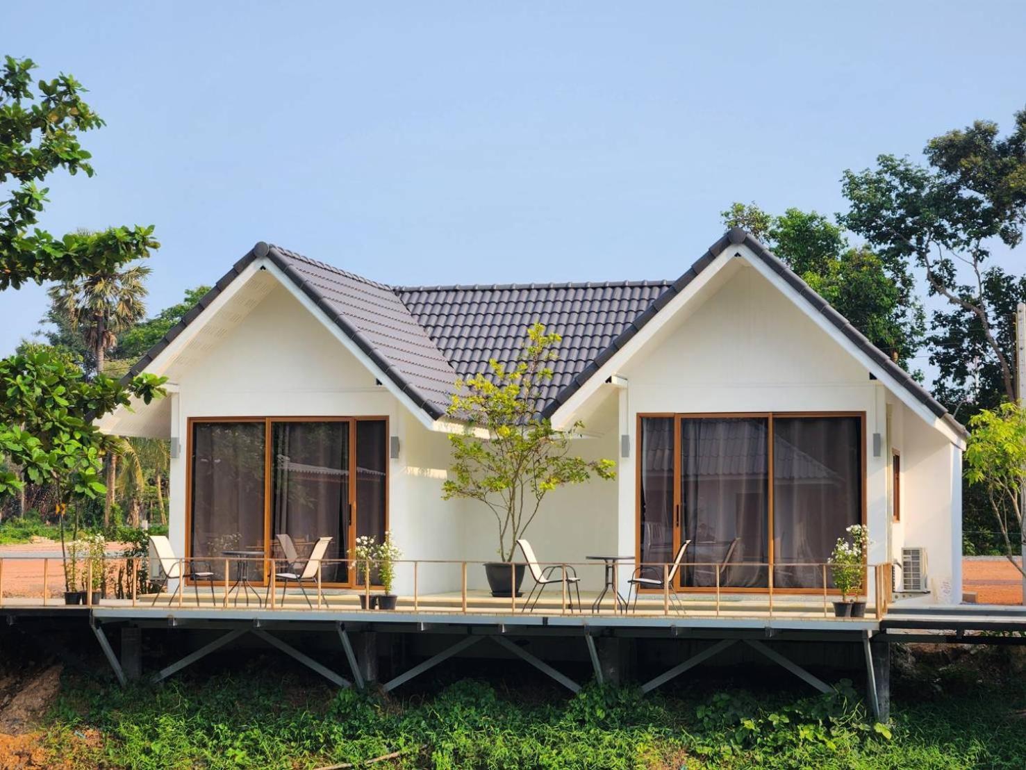 The Duck Cafe And Resort Trat Eksteriør bilde